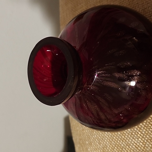 Vintage glass vase - Picture 3 of 10